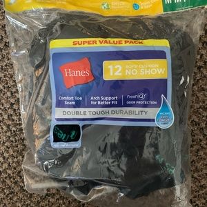 Black no show w/ Teal logo on bottom